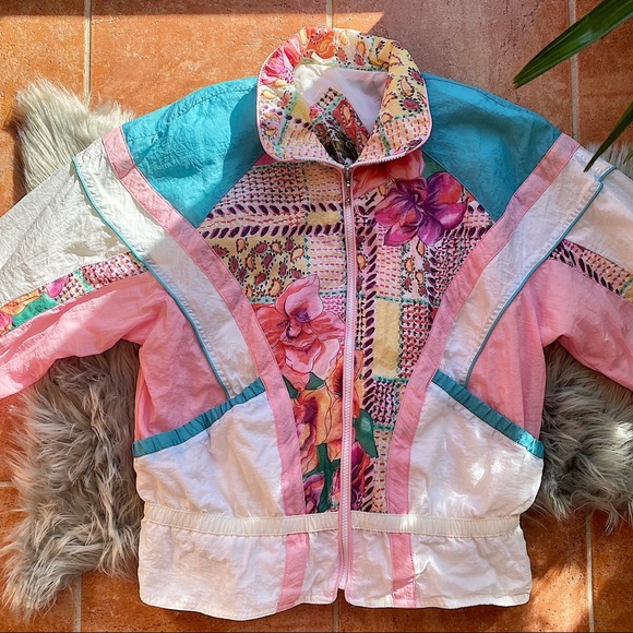Vintage Floral Windbreaker - Picture 2 of 4